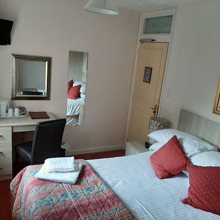 The Pilgrim'S Guest House Newbury  Bagian luar foto