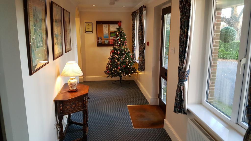 The Pilgrim'S Guest House Newbury  Bagian luar foto