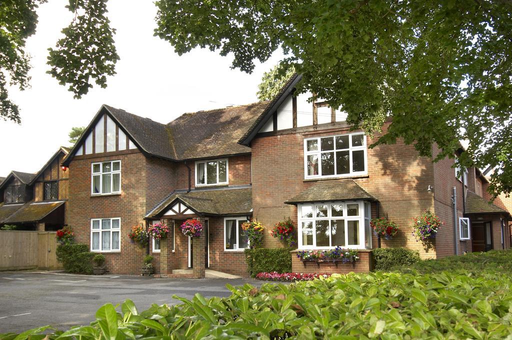 The Pilgrim'S Guest House Newbury  Bagian luar foto