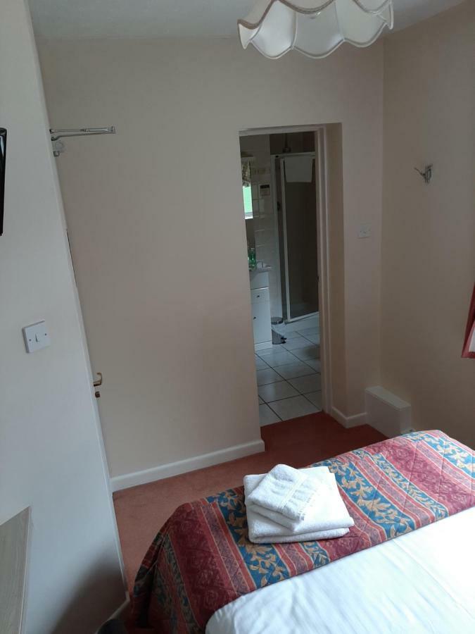 The Pilgrim'S Guest House Newbury  Bagian luar foto